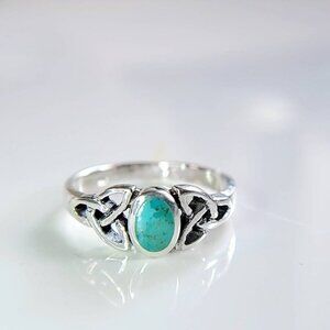 Women's 925 Sterling Silver Celtic Turquoise Minimalist Irish Friendship Ring